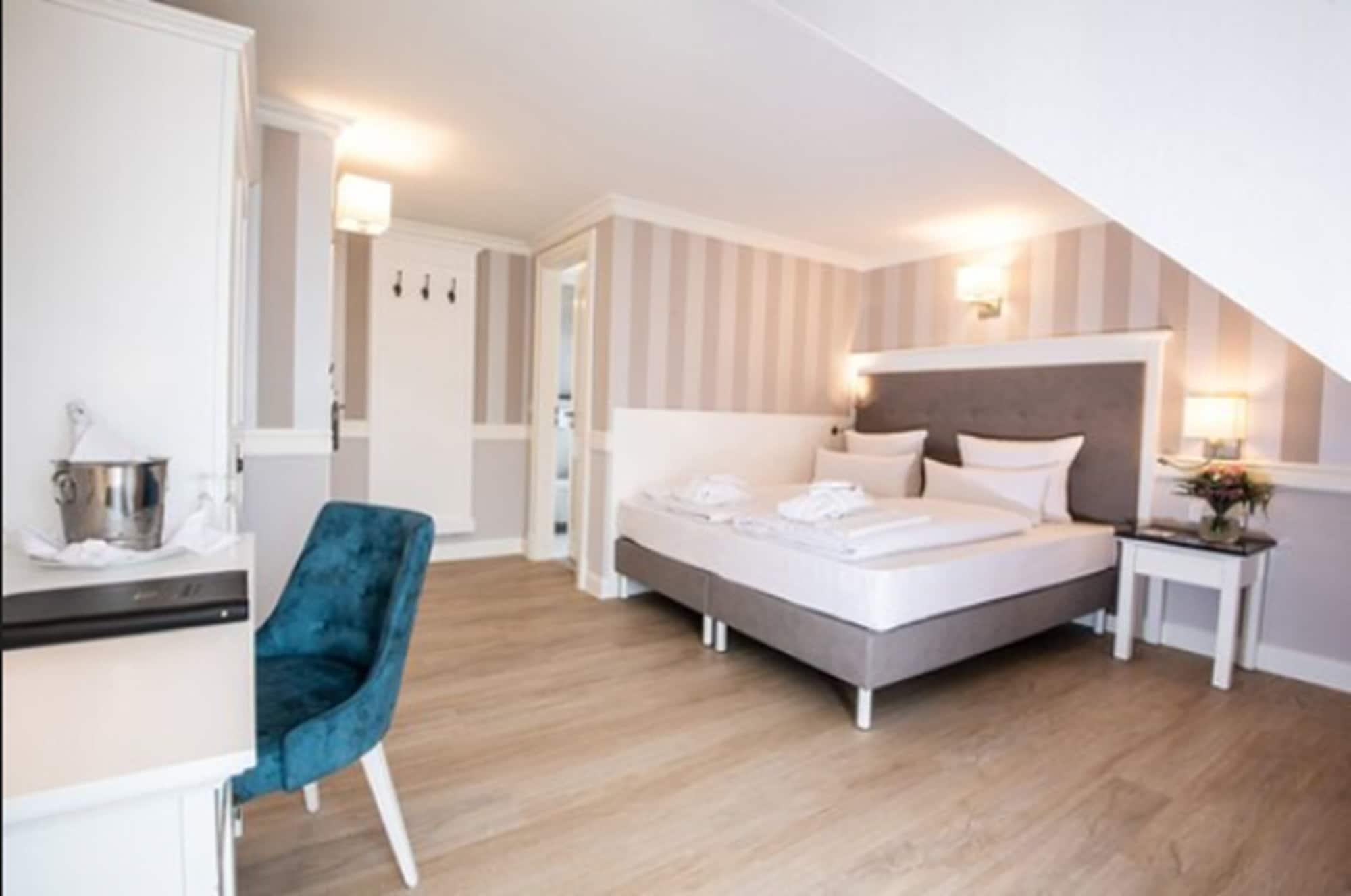 Hotel IV Jahreszeiten Ostseebad Kühlungsborn Екстериор снимка