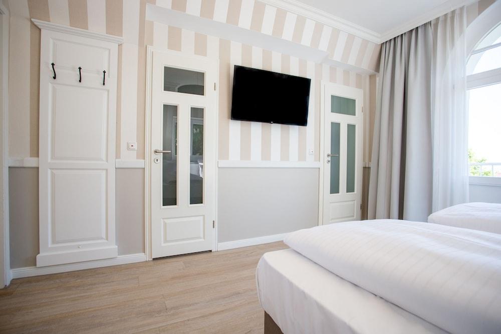 Hotel IV Jahreszeiten Ostseebad Kühlungsborn Екстериор снимка