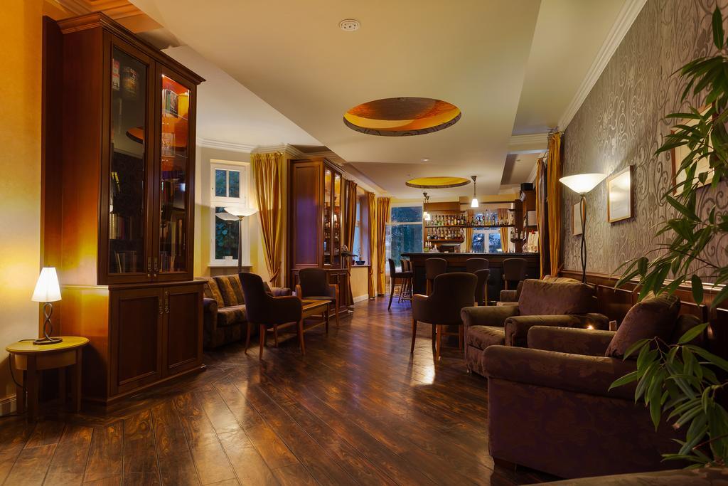 Hotel IV Jahreszeiten Ostseebad Kühlungsborn Екстериор снимка